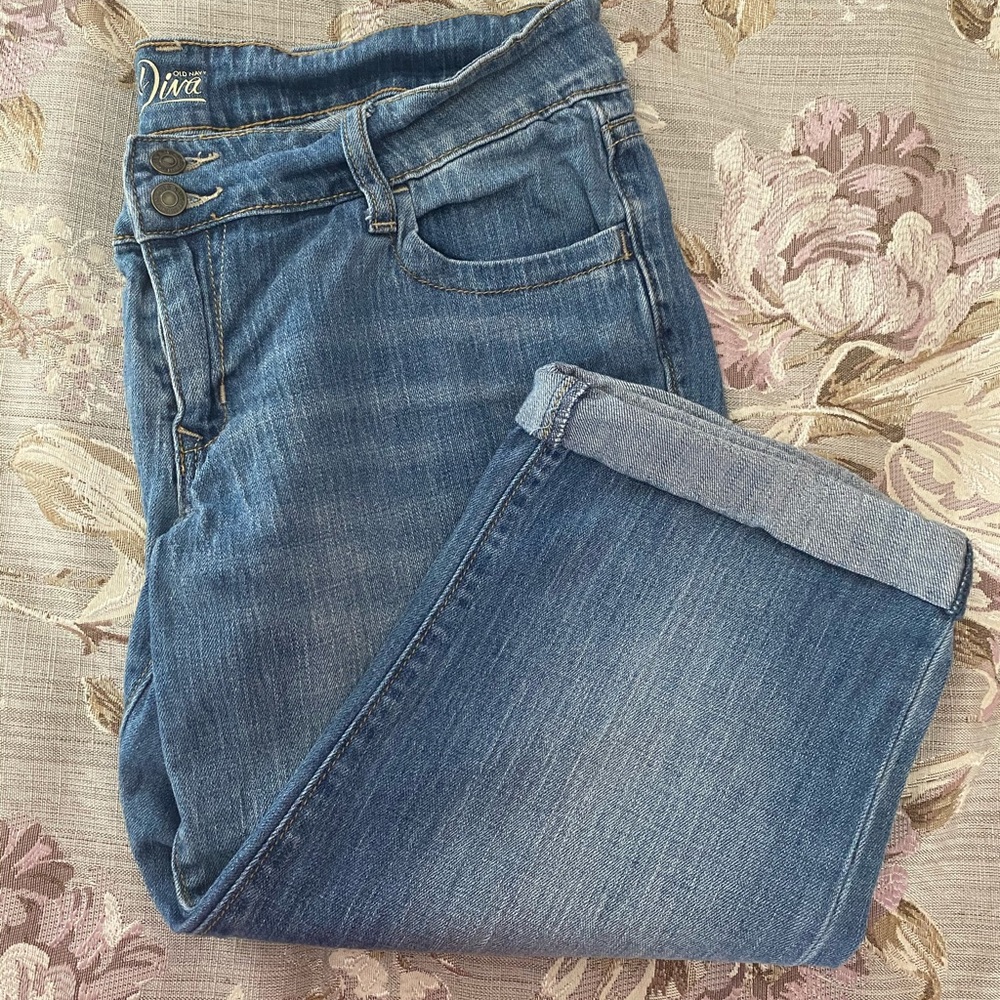 Old Navy - The Diva Jean Capri